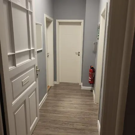 10 1og r Apartman *